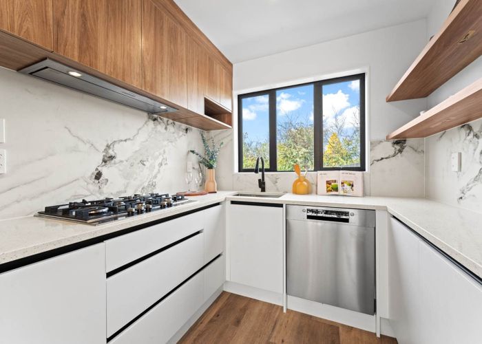  at 83B Penzance Road, Mairangi Bay, North Shore City, Auckland