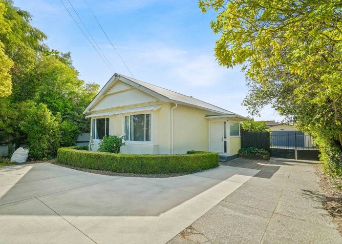  at 25 Frankleigh Street, Somerfield, Christchurch