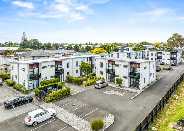  at 1/69 McKenzie Road , Mangere Bridge, Manukau City, Auckland