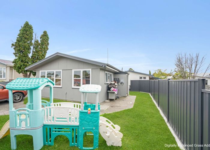 at 30 Dover Road, Flaxmere, Hastings