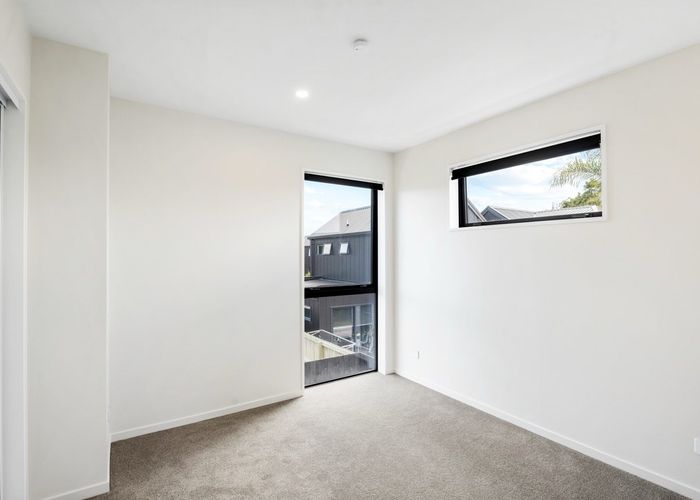  at 77 Matipo Road, Te Atatu Peninsula, Waitakere City, Auckland