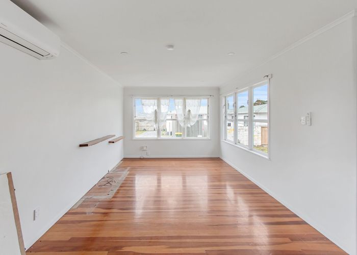  at 52A Cambridge Tce, Papatoetoe, Manukau City, Auckland