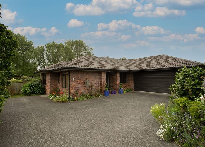  at 8 Eagle Street, Welcome Bay, Tauranga
