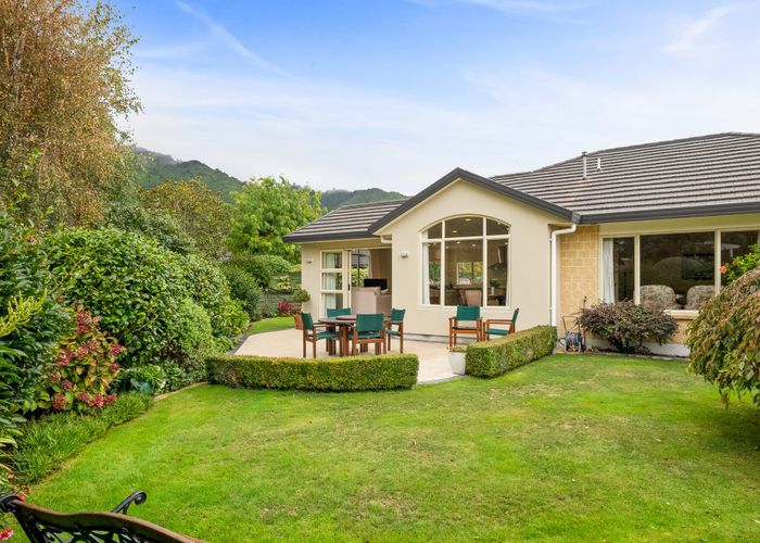  at 4 Cherry Bay, Waikanae