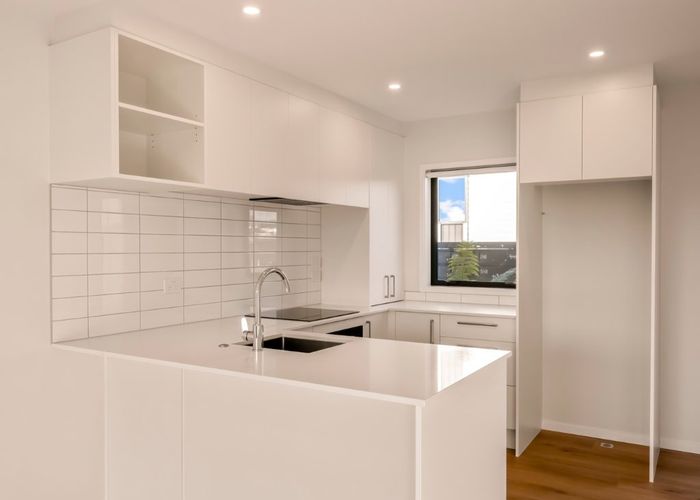  at 9/48 Moire Road, Massey, Waitakere City, Auckland