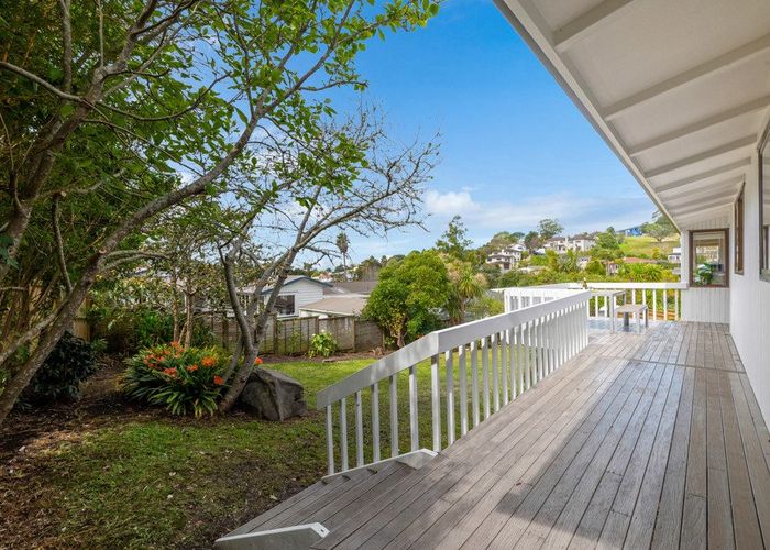  at 18 MacNay Way, Murrays Bay, North Shore City, Auckland