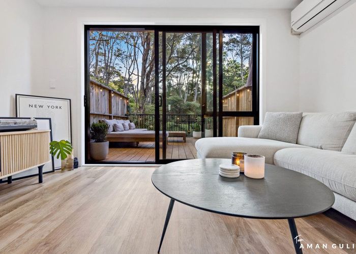  at 33 Tokai Place, Glen Eden, Waitakere City, Auckland