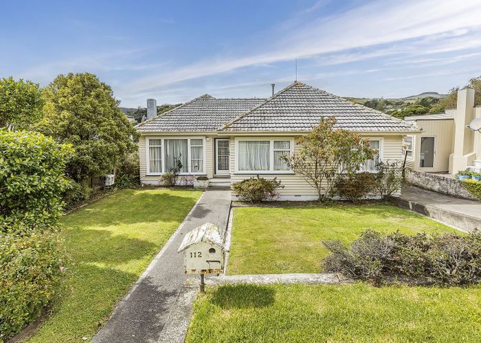  at 112 Main Road, Tawa, Wellington