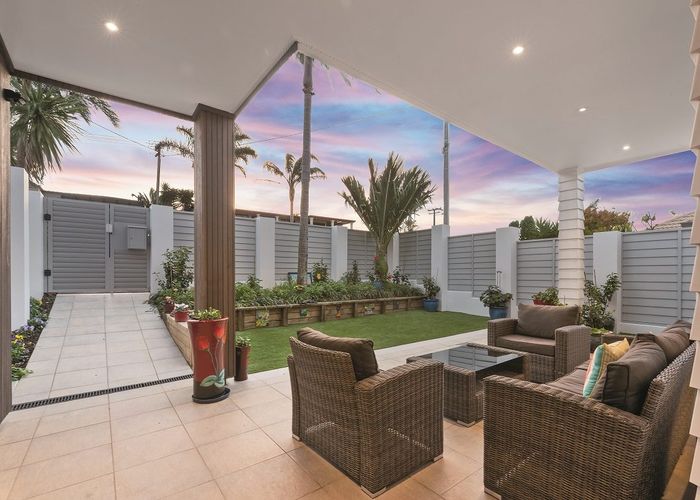  at 11 Prospect Tce, Milford, North Shore City, Auckland