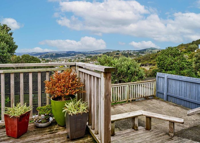  at 15 Tirowhanga Road, Paremata, Porirua