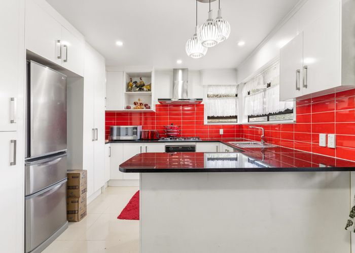  at 5 Earlsworth Road, Mangere East, Auckland