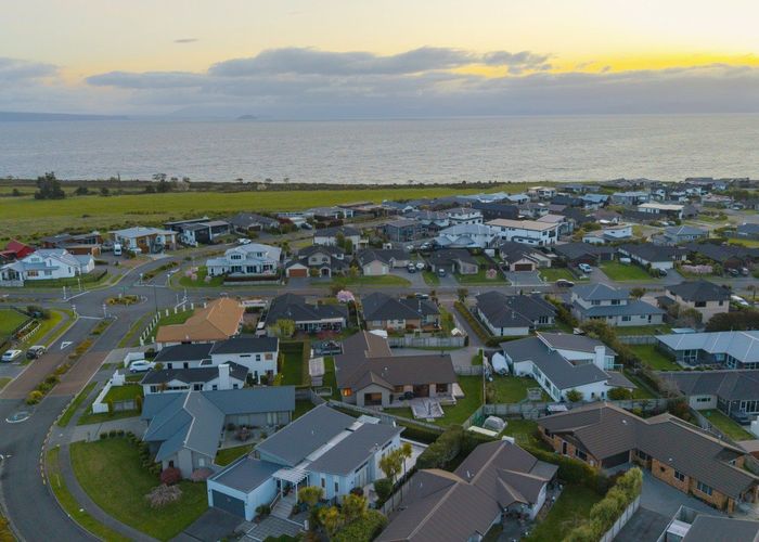  at 8 Ernest Kemp Rise, Wharewaka, Taupo, Waikato