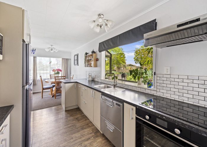  at 39 Leicester Avenue, Tamatea, Napier