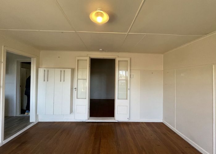  at 4/24 Queen Mary Avenue, New Lynn, Waitakere City, Auckland