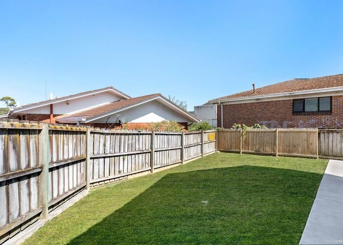  at 1/449 Richardson Road, Mount Roskill, Auckland
