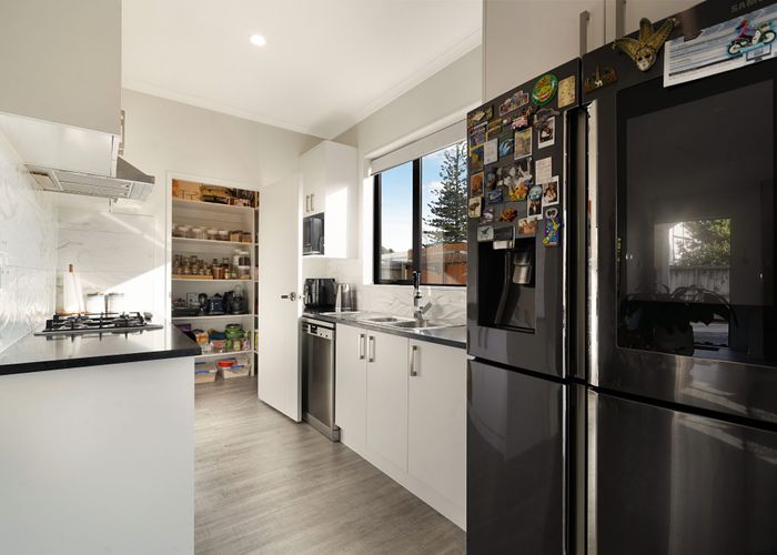  at 5C Glengarry Road, Glen Eden, Auckland