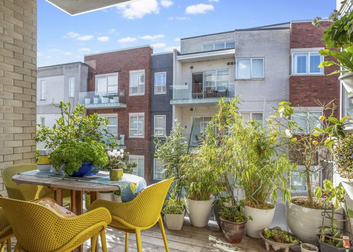  at 204/64 Surrey Crescent, Grey Lynn, Auckland