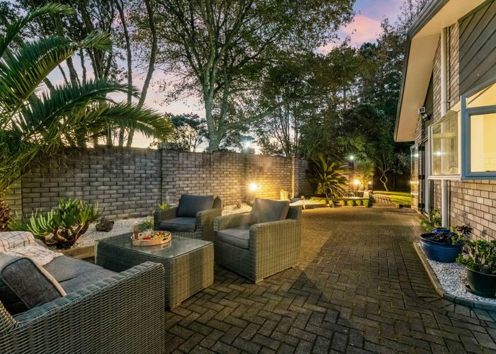  at 4 Jacinta Grove, Swanson, Auckland