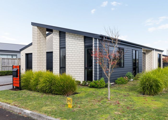  at 35 Wairua Avenue, Baverstock, Hamilton, Waikato