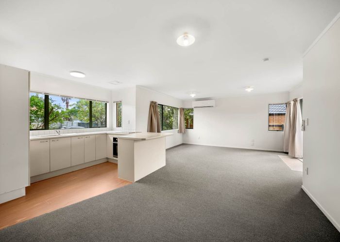  at 25 Kona Crescent, Henderson, Waitakere City, Auckland