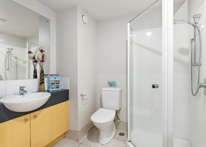  at A27/210 Dairy Flat Highway, Albany, North Shore City, Auckland