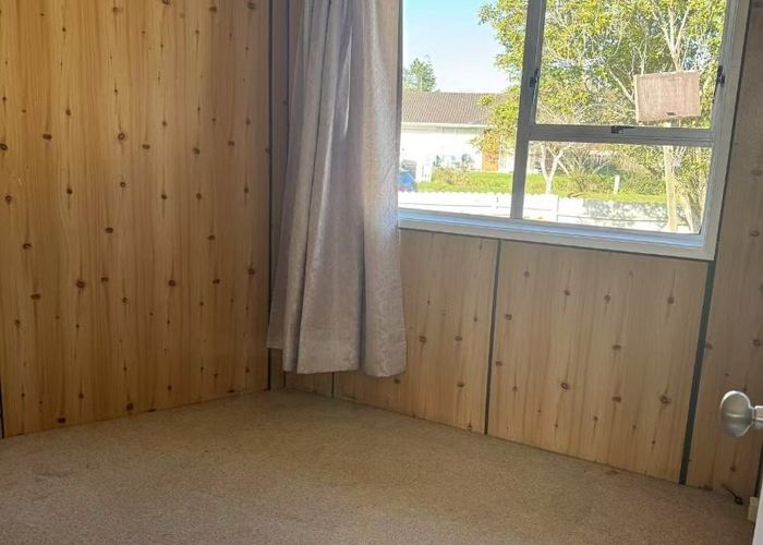  at 2 Cranberry place, Bucklands Beach, Manukau City, Auckland