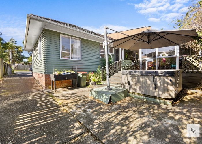  at 4 Bolina Crescent, Pakuranga, Manukau City, Auckland