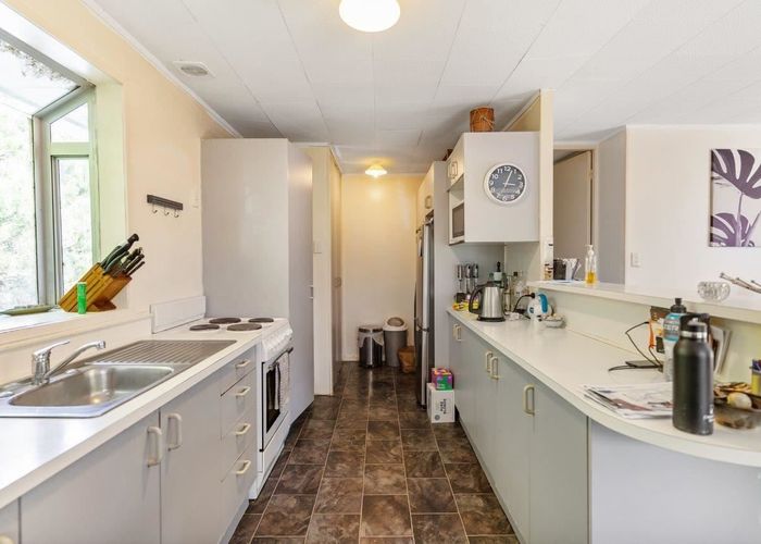  at 121 Oreil Avenue, West Harbour, Waitakere City, Auckland
