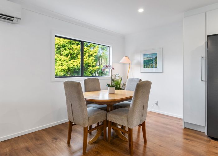  at 2/13 Sunburst Lane, Torbay, North Shore City, Auckland