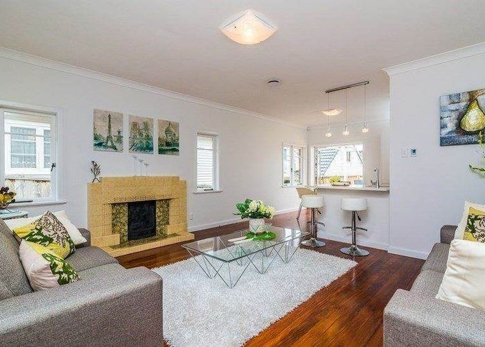  at 10 Wolseley Street, Morningside, Auckland
