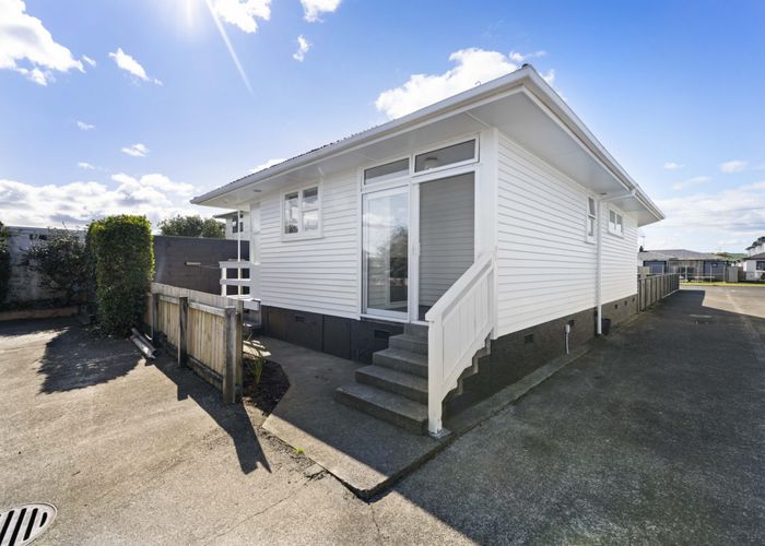  at 24 Hill Crescent, Papakura, Papakura, Auckland