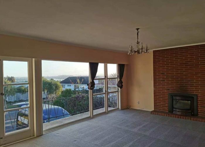  at 23 Ellesmere Crescent, Pakuranga Heights, Manukau City, Auckland