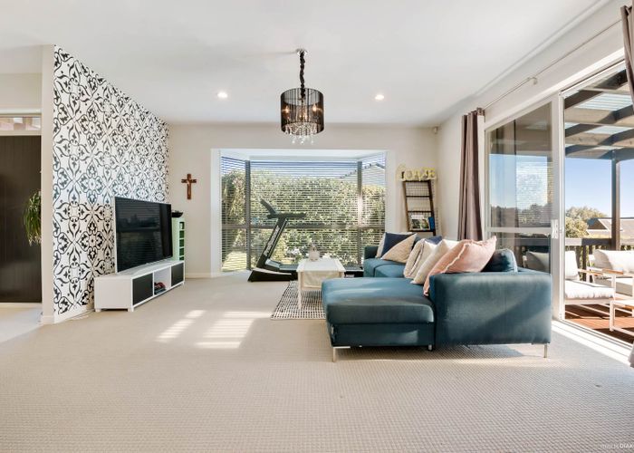  at 13 Viridian Lane, Greenhithe, Auckland
