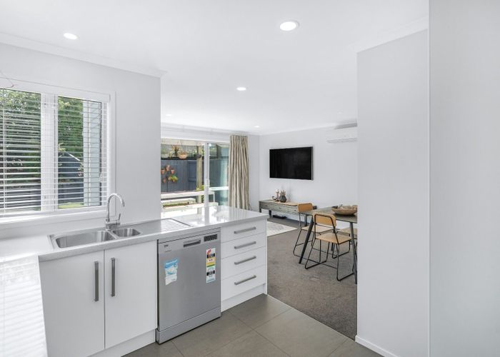  at 1/1 Hibiscus Avenue, Hamilton Lake, Hamilton, Waikato