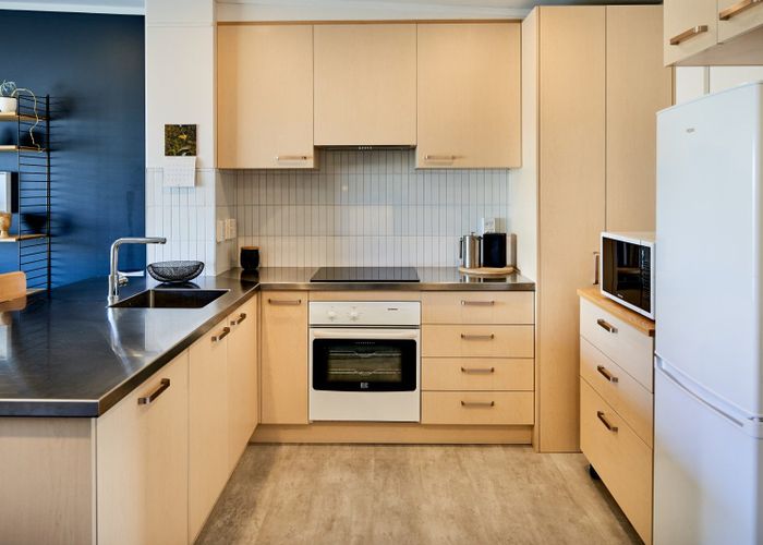  at 10/3 Kelvin Grove, Te Aro, Wellington