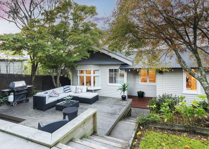  at 97 Hackthorne Road, Cashmere, Christchurch City, Canterbury