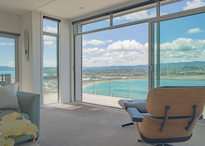  at 25 View Road, Houghton Bay, Wellington