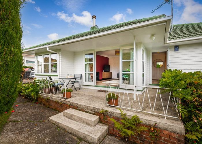  at 1 Boler Place, New Lynn, Auckland