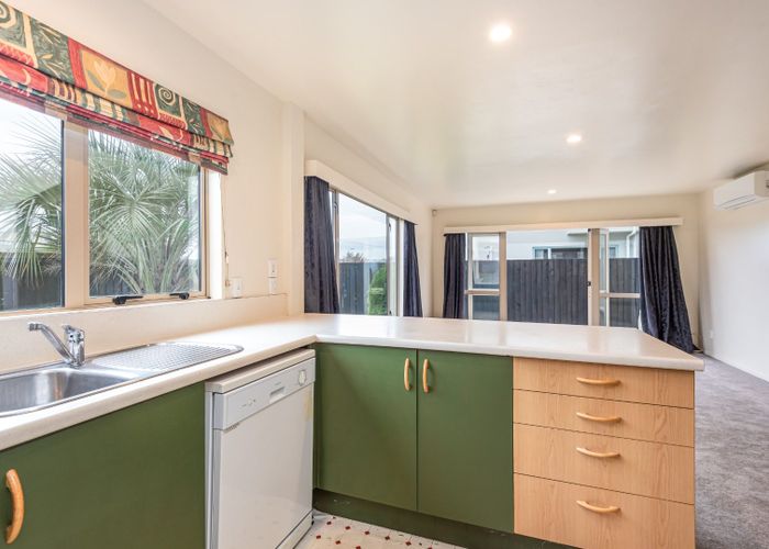  at 4/17 Longley Place, Addington, Christchurch City, Canterbury