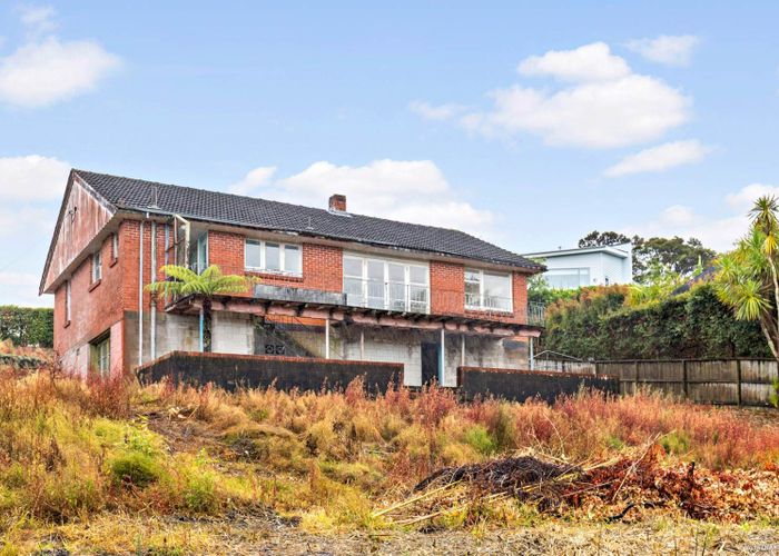  at 28 Parr Terrace, Castor Bay, North Shore City, Auckland