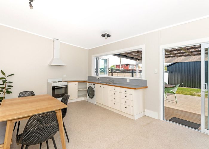  at 33 Disraeli Street, Gisborne, Gisborne