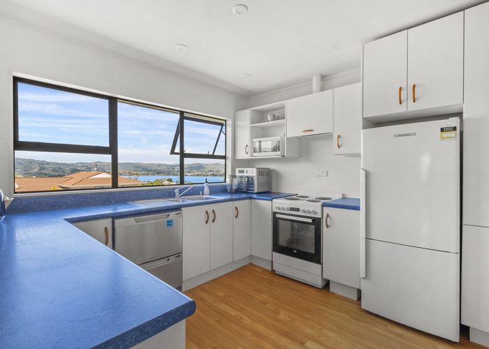  at 3 Tregony Place, Camborne, Porirua
