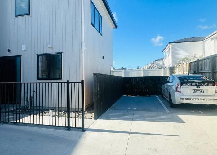  at 14/25 Titoki Street, Te Atatu Peninsula, Waitakere City, Auckland