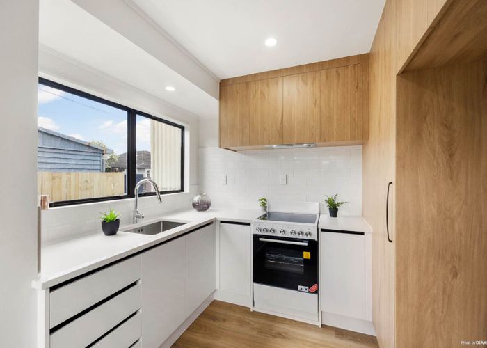  at 2/50 Airfield Road, Takanini, Papakura, Auckland