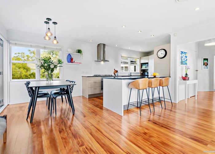  at 34 South Lynn Road, Titirangi, Auckland