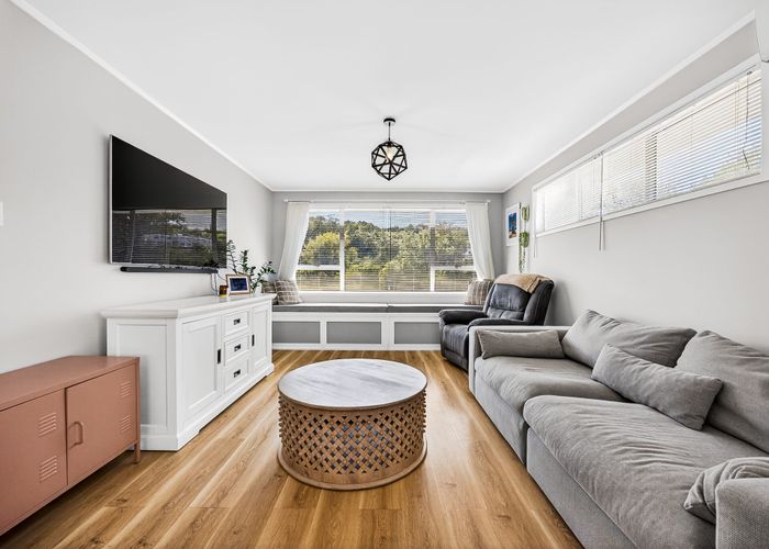  at 8 Camphora Place, Ranui, Waitakere City, Auckland