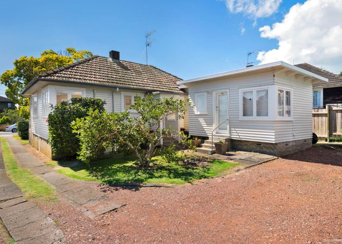  at 1/17 Stratford Avenue, Milford, Auckland