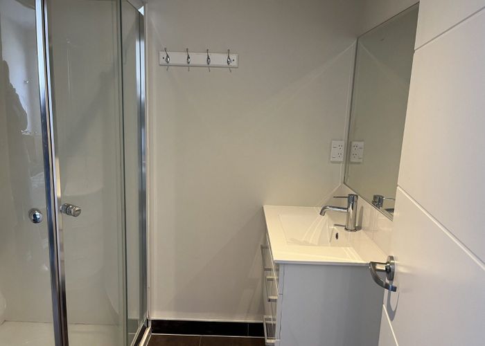  at 102 Riccarton Road, Riccarton, Christchurch City, Canterbury