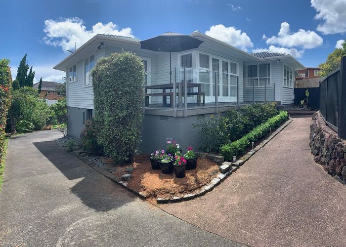  at 10 Yeoman Place, Howick, Manukau City, Auckland