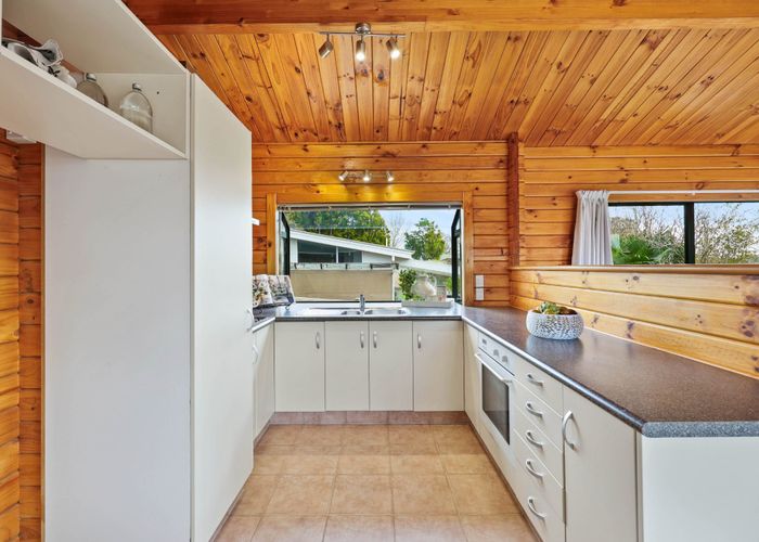  at 1/40 Drake Street, Howick, Manukau City, Auckland